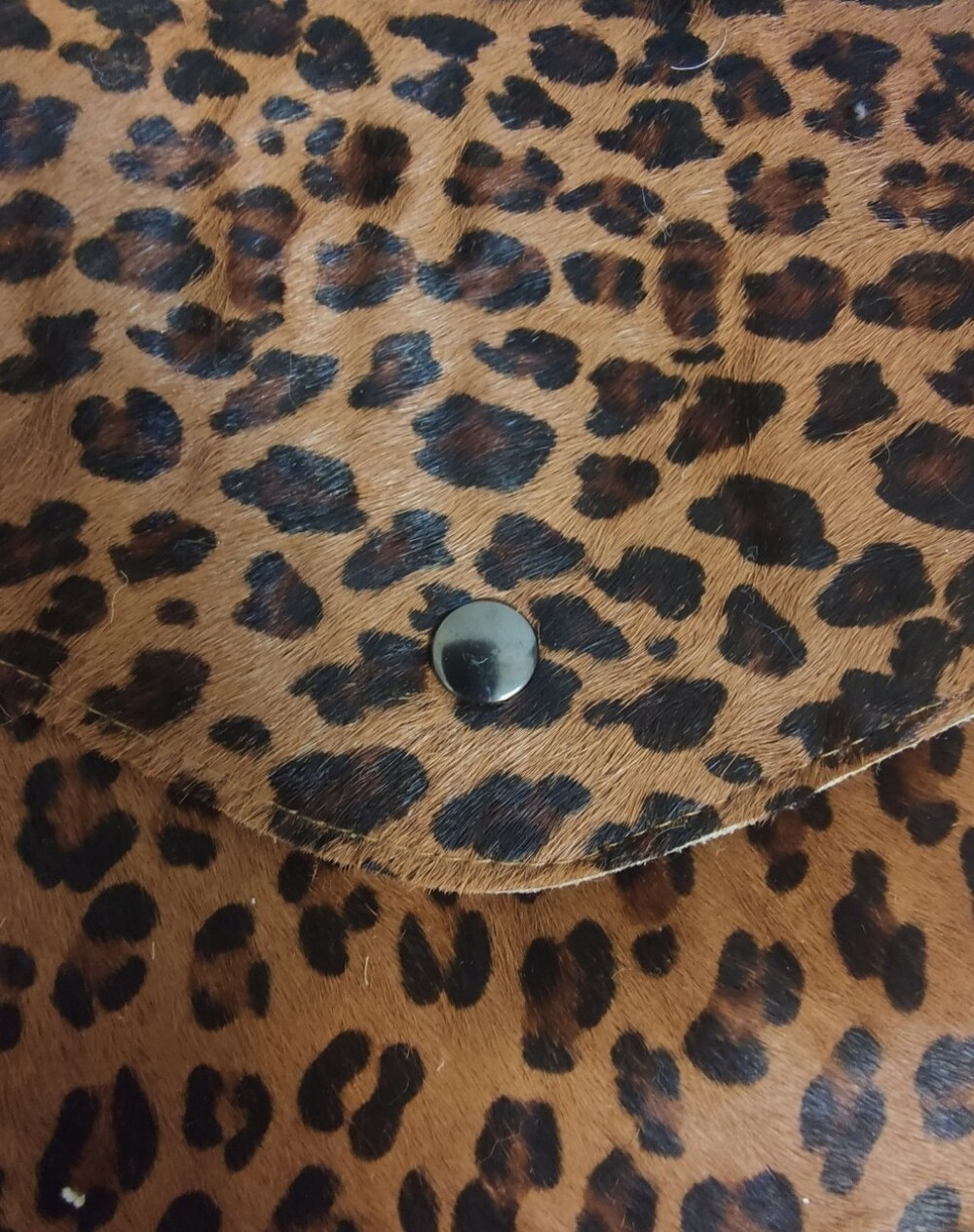 Leopard Print Chain Strap Envelope Clutch - Brown - Picture 2 of 6